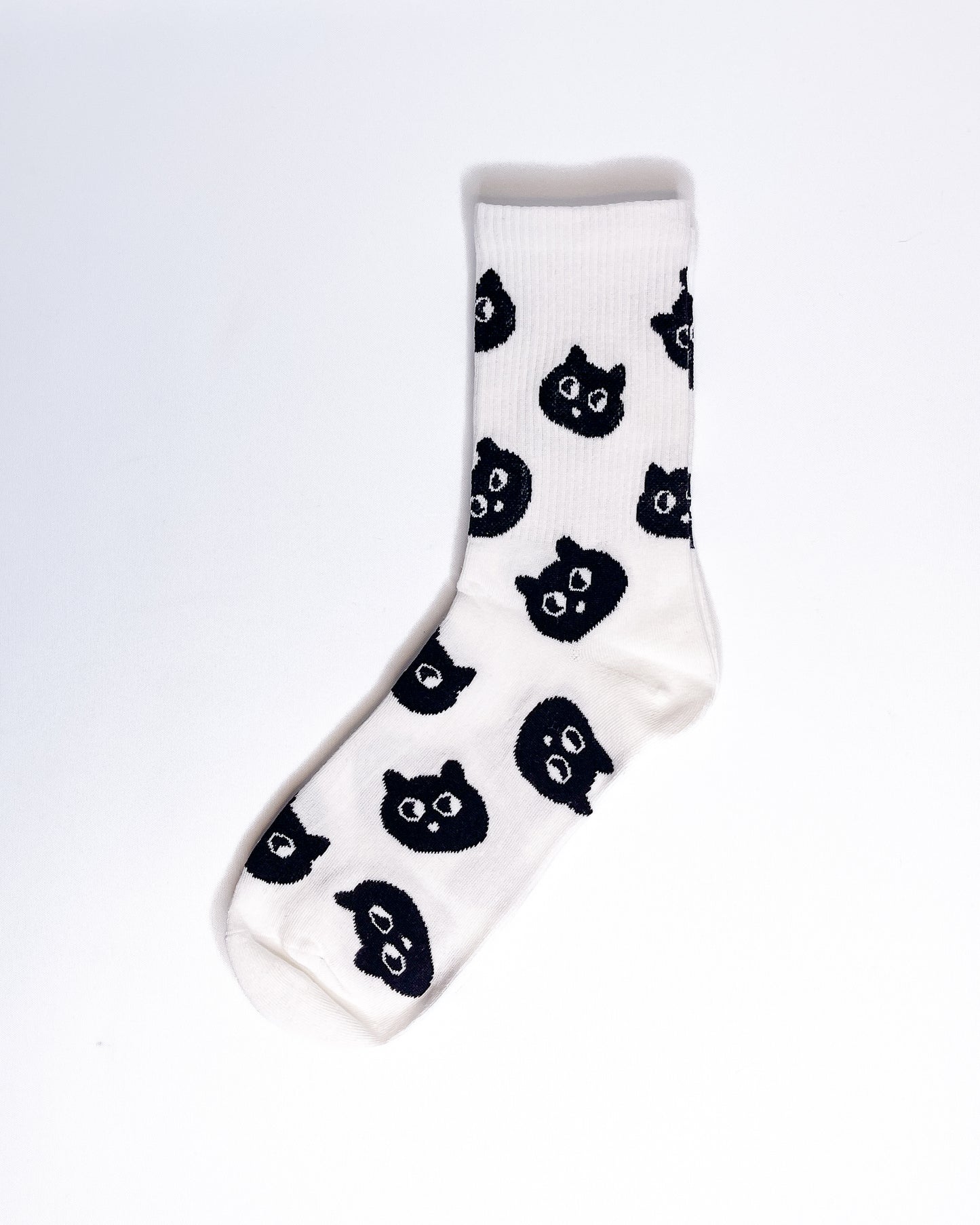 BLACK CAT PATTERN WHITE TUBE SOCKS