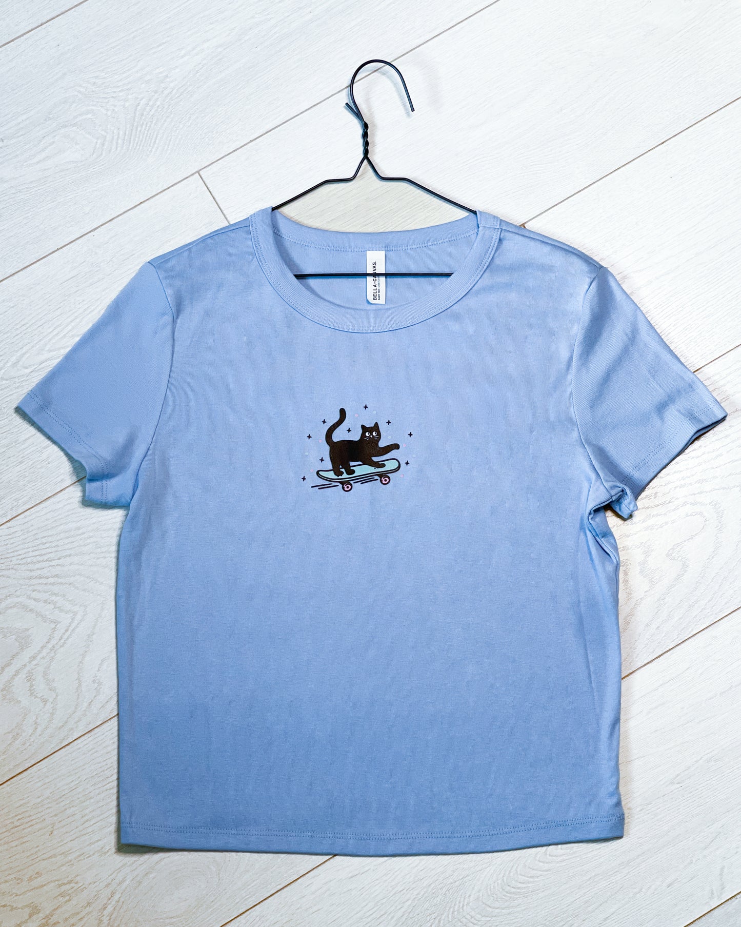 SKATEBOARD CAT BLUE BABY TEE