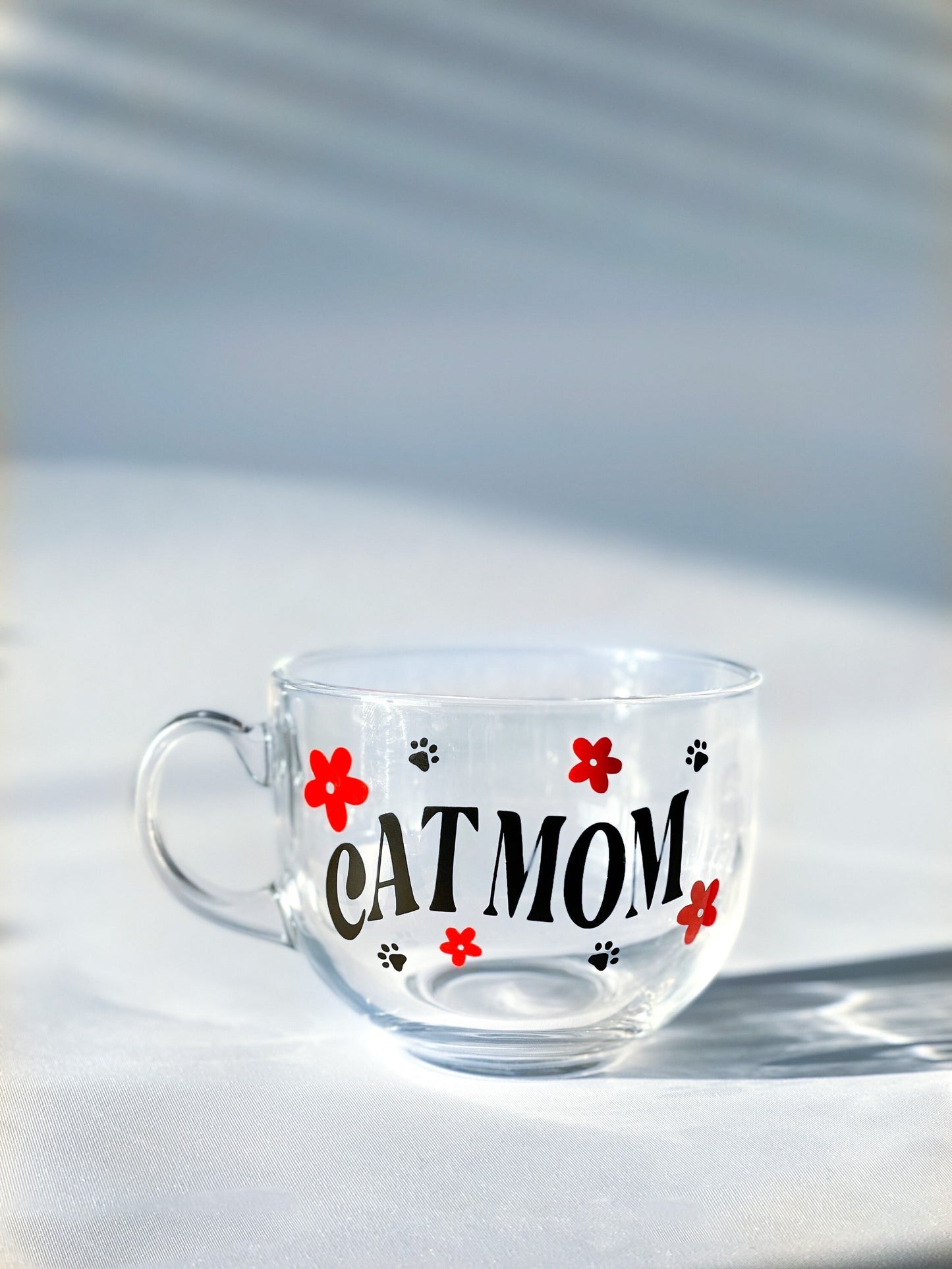 CAT MOM COLOUR CHANGING GLASS MUG